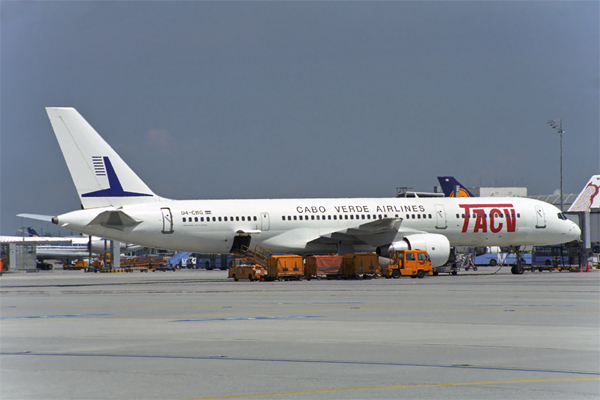 TACV BOEING 757 200 MUC RF 1549 29.jpg