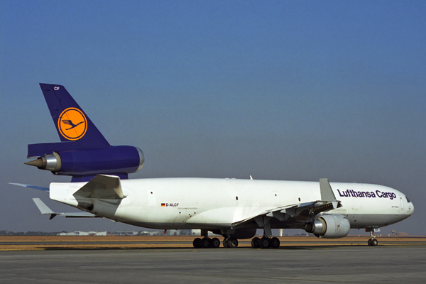 LUFTHANSA CARGO MD11F JNB RF 1569 27.jpg