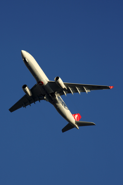 TURKISH AIRLINES AIRBUS A330 300 JNB RF 5K5A8782.jpg