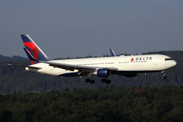 DELTA BOEING 767 300 ZRH RF 5K5A9541.jpg