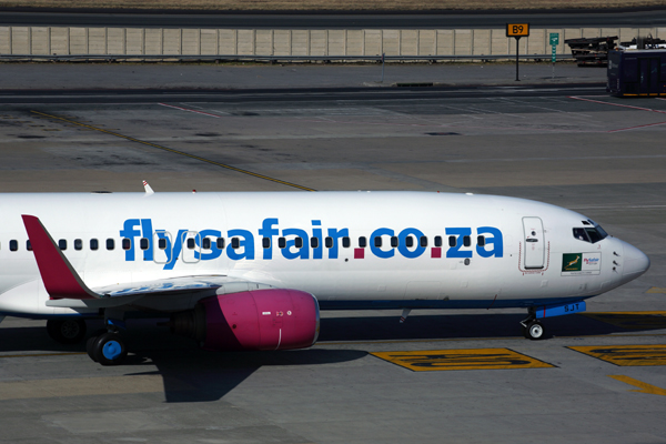 FLY SAFAIR BOEING 737 800 JNB RF 5K5A8856.jpg