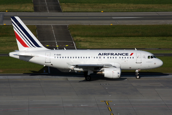 AIR FRANCE AIRBUS A318 ZRH RF 5K5A9548.jpg