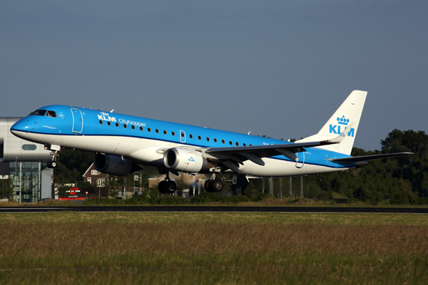 KLM CITY HOPPER EMBRAER 195 AMS RF 5K5A0281.jpg