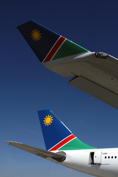 AIR NAMIBIA AIRBUS A330 200 WDH RF IMG_2924.jpg