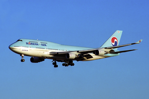 KOREAN AIR BOEING 747 400 SYD RF 1621 11.jpg