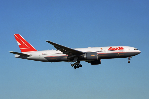 LAUDA BOEING 777 200 SYD RF 1623 32.jpg