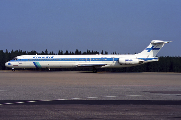 FINNAIR MD83 HEL RF 1648 20.jpg