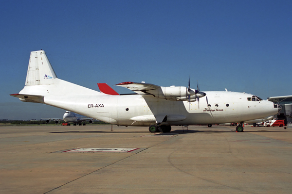 AIR BRIDGE GROUP ANTONOV AN12F BNE RF 1667 24.jpg