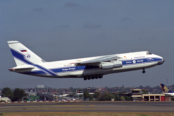 VOLGA DNEPR ANTONOV AN124 SYD RF 1677 18.jpg