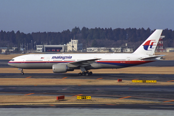 MALAYSIA BOEING 777 200 NRT RF 1702 1.jpg