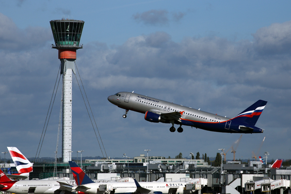 AEROFLOT AIRBUS A320 LHR RF 5K5A1166.jpg