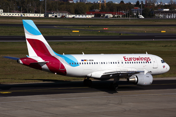 EUROWINGS AIRBUS A319 TXL RF 5K5A1838.jpg