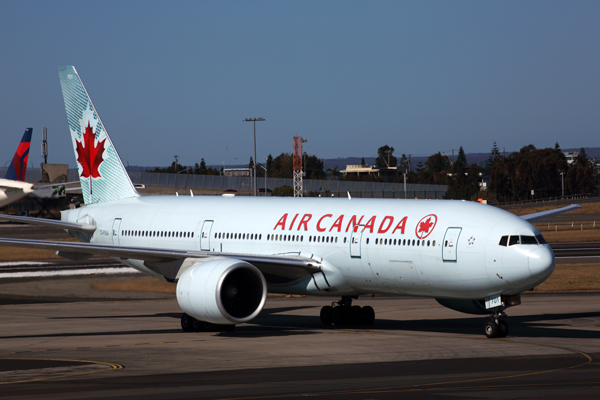 AIR CANADA BOEING 777 200LR SYD RF 5K5A0583.jpg