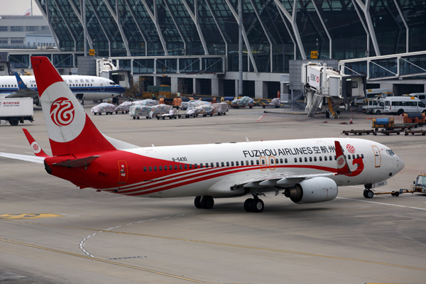 FUZHOU AIRLINES BOEING 737 800 PVG RF 5K5A0601.jpg