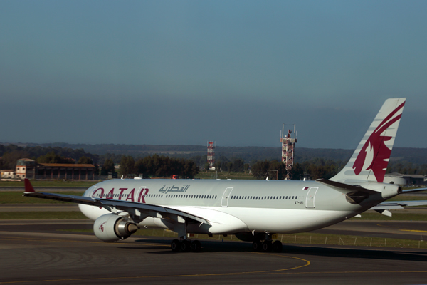 QATAR AIRBUS A330 300 FCO RF 5K5A1002.jpg