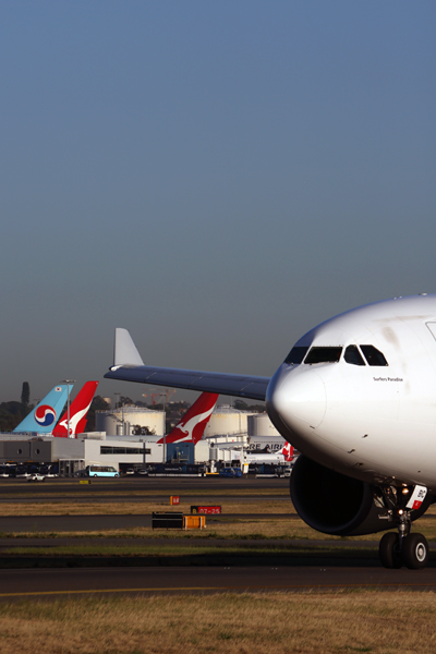 QANTAS AIRBUS A330 200 SYD RF 5K5A3084.jpg