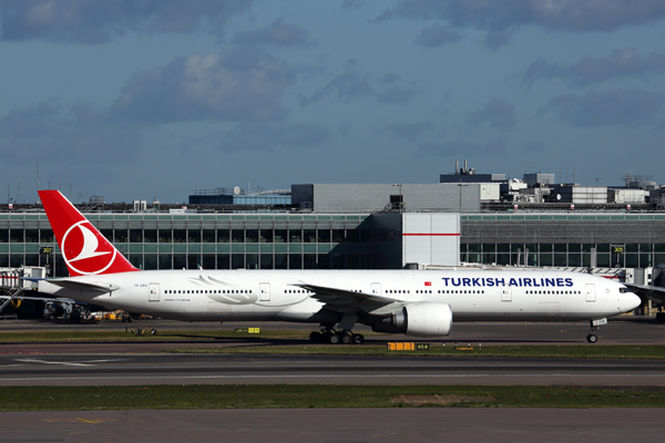 TURKISH AIRLINES BOEING 777 300ER LHR RF 5K5A1137.jpg