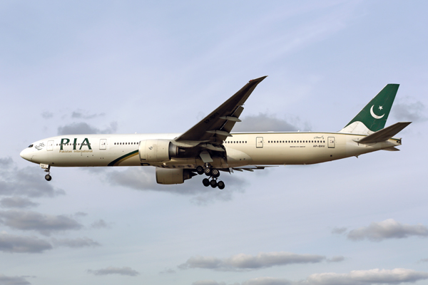 PAKISTAN INTERNATIONAL BOEING 777 300ER LHR RF 5K5A1324.jpg