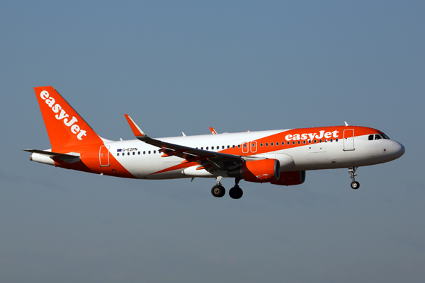 EASYJET AIRBUS A320 MXP RF 5K5A1523.jpg