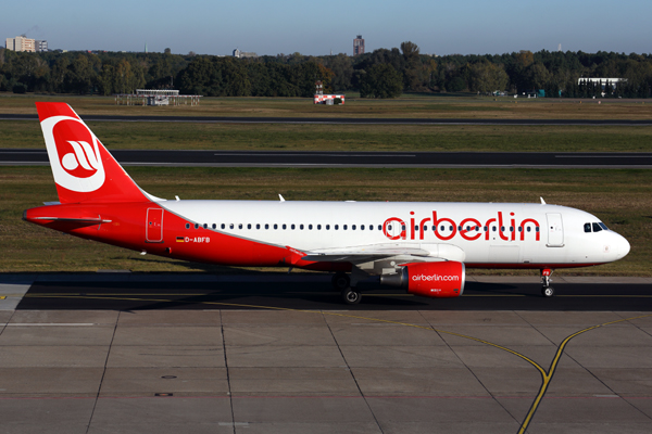 AIR BERLIN AIRBUS A320 TXL RF 5K5A1617.jpg