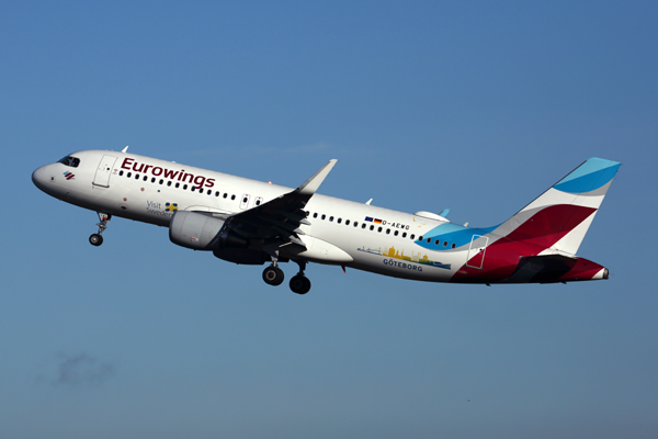 EUROWINGS AIRBUS A320 TXL RF 5K5A1642.jpg