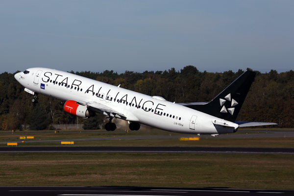 SAS BOEING 737 800 TXL RF 5K5A1795.jpg