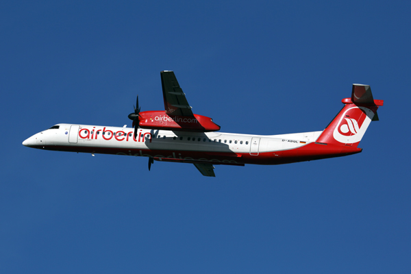 AIR BERLIN DASH 8 400 TXL RF 5K5A1974.jpg