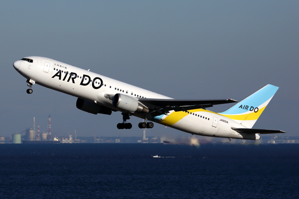 AIR DO BOEING 767 300 HND RF 5K5A4281.jpg