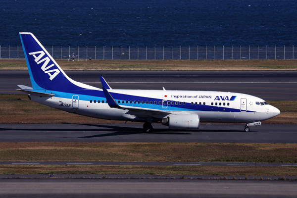 ANA BOEING 737 700 HND RF 5K5A4133.jpg