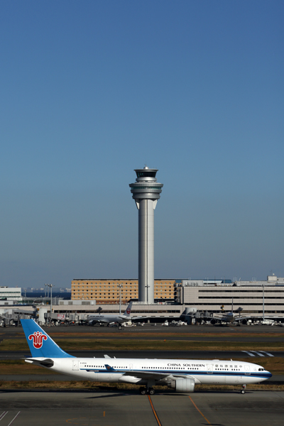 CHINA SOUTHERN AIRBUS A330 300 HND RF 5K5A4190.jpg