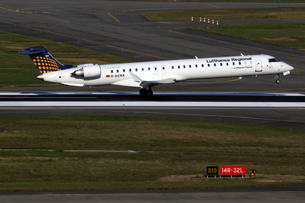 LUFTHANSA REGIONAL CANADAIR CRJ900 TLS RF 5K5A2380.jpg