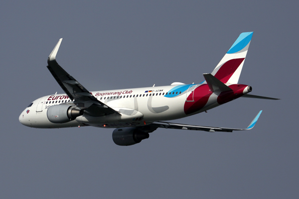 EUROWINGS AIRBUS A320 DUS RF 5K5A2552.jpg