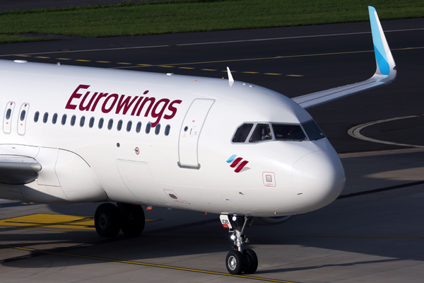 EUROWINGS AIRBUS A320 DUS RF 5K5A2794.jpg