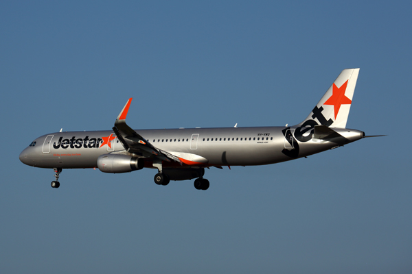 JETSTAR AIRBUS A321 MEL RF 5K5A3008.jpg