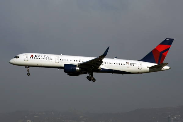 DELTA BOEING 757 200 LAX RF 5K5A4433.jpg