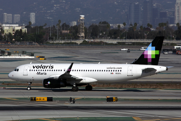 VOLARIS AIRBUS A320 LAX RF 5K5A4501.jpg