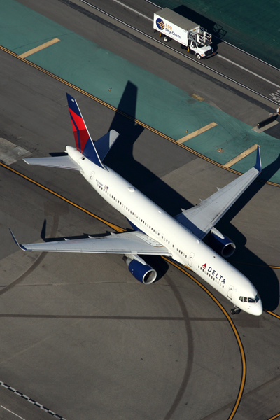 DELTA BOEING 757 200 LAX RF 5K5A4939.jpg