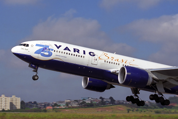 VARIG BOEING 777 200 GRU RF 1737 15.jpg