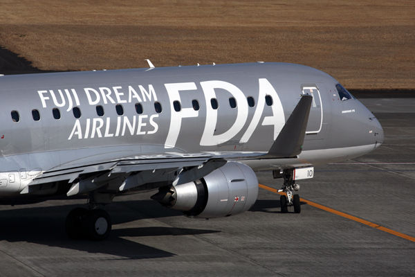 FUJI DREAM AIRLINES EMBRAER 175 KOJ RF 5K5A6864.jpg