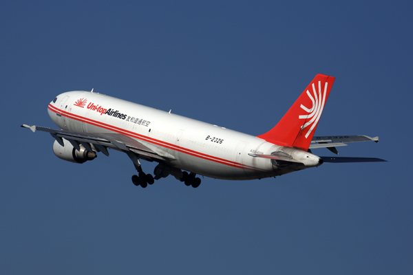UNI TOP AIRLINES AIRBUS A300 600F KMG RF 5K5A7451.jpg
