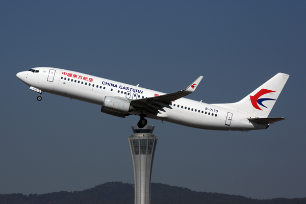 CHINA EASTERN BOEING 737 800 KMG RF 5K5A7482.jpg