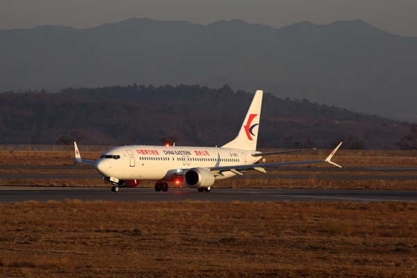 CHINA EASTERN BOEING 737 8 MAX KMG RF 5K5A7164.jpg