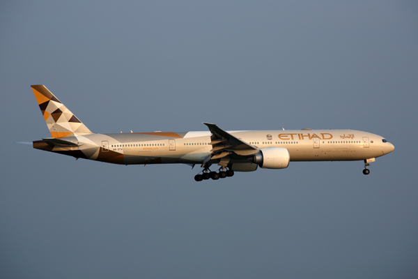 ETIHAD BOEING 777 300ER BKK RF 5K5A7154.jpg