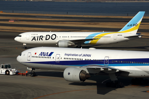 ANA AIR DO AIRCRAFT HND RF 5K5A8408.jpg