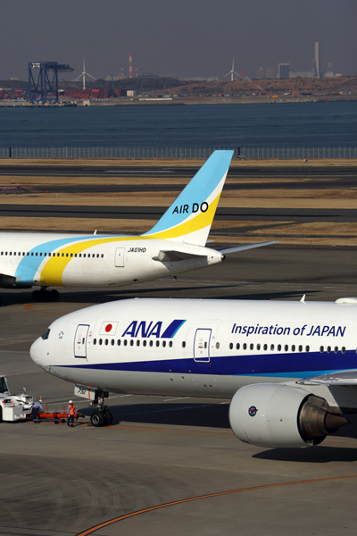 ANA AIR DO AIRCRAFT HND RF 5K5A8410.jpg