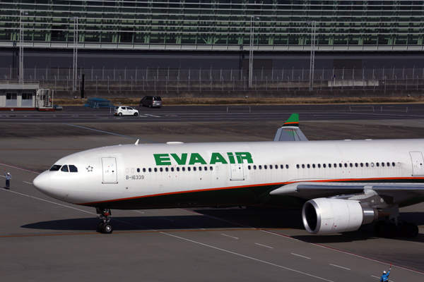 EVA AIR AIRBUS A330 200 HND RF 5K5A8362.jpg