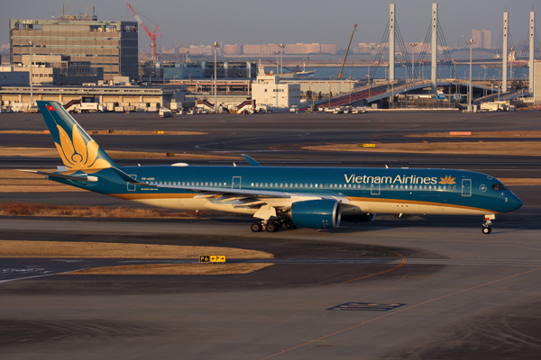 VIETNAM AIRLINES AIRBUS A350 900 HND RF 5K5A8518.jpg