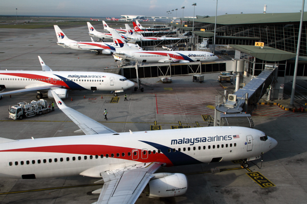 MALAYSIA AIRLINES AIRCRAFT KUL RF IMG_3346.jpg