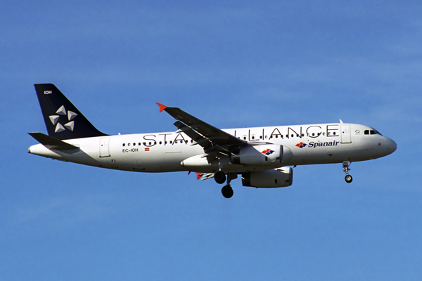 SPANAIR AIRBUS A320 FRA RF 1763 9.jpg