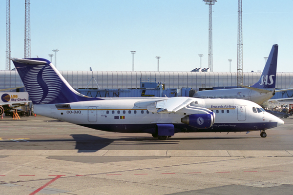 BRUSSELS AIRLINES BAE 146 100 CPH 1767 34.jpg